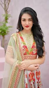 Sara Khan